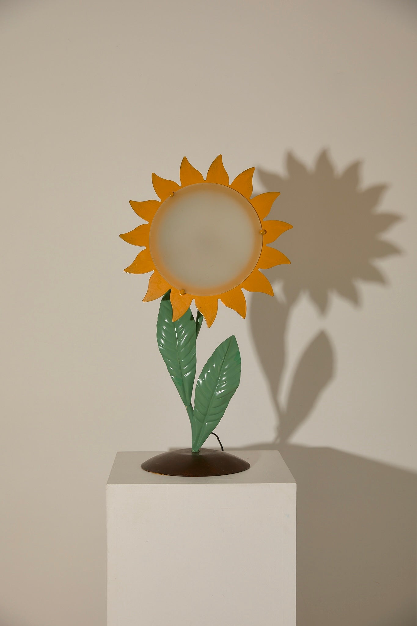 Vintage 1970s Italian Hand-Painted Metal Sunflower Table Lamp