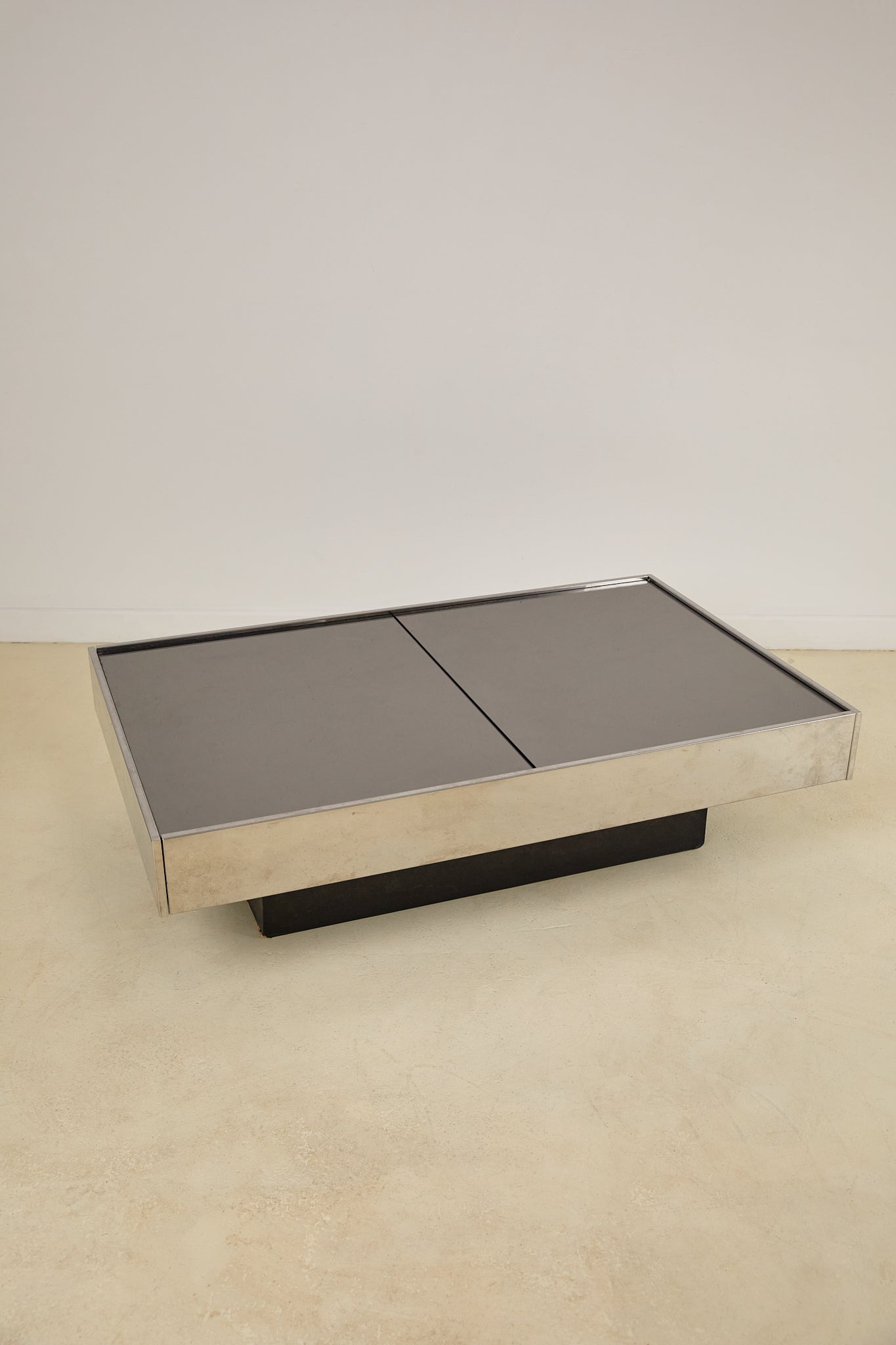 Cattelan Studio for Cidue Coffee Table With Bar