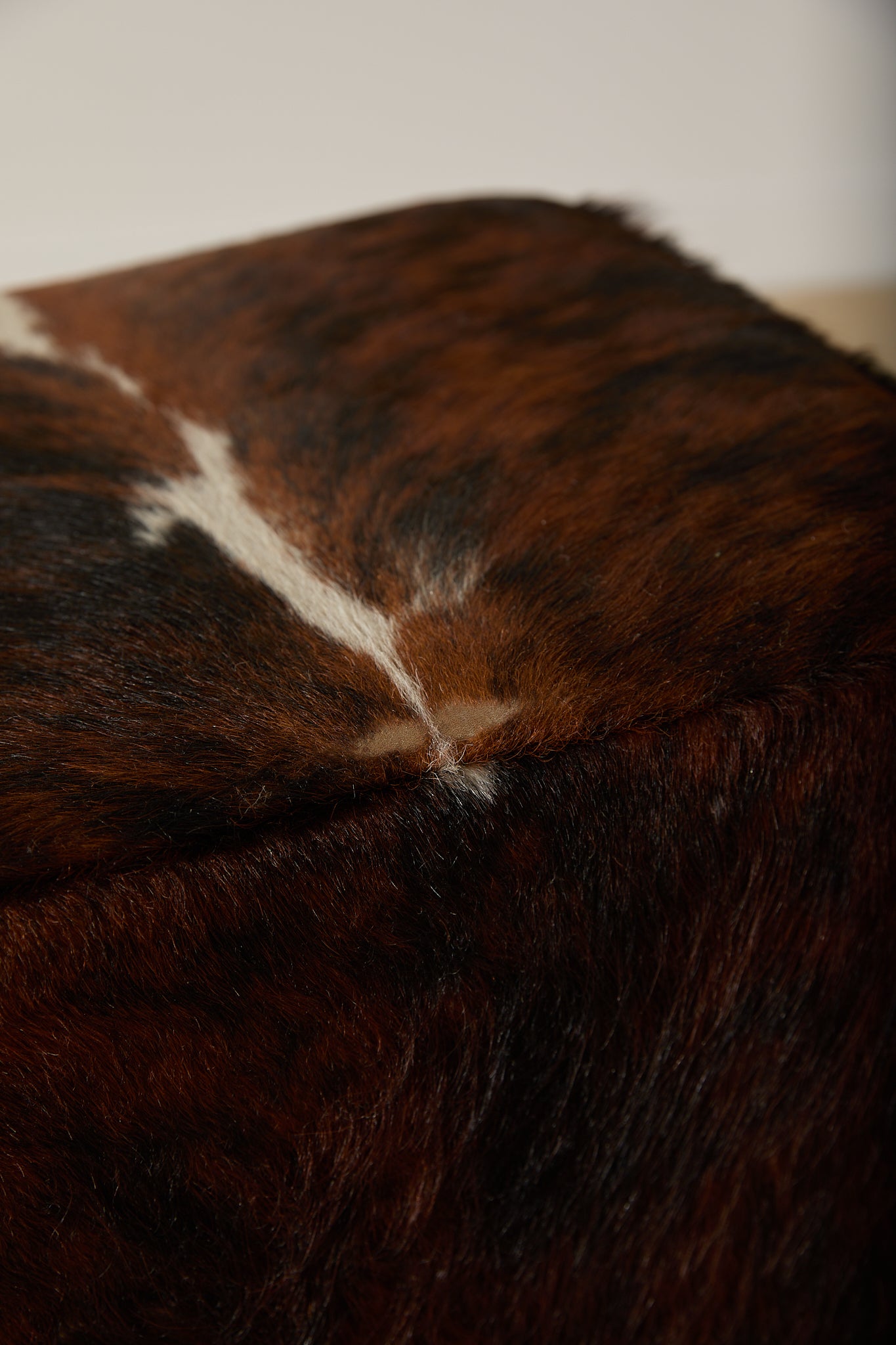 Genuine Cowhide Cube Ottoman – Tri-Color Brown &amp; White Hair-on-Hide Footstool