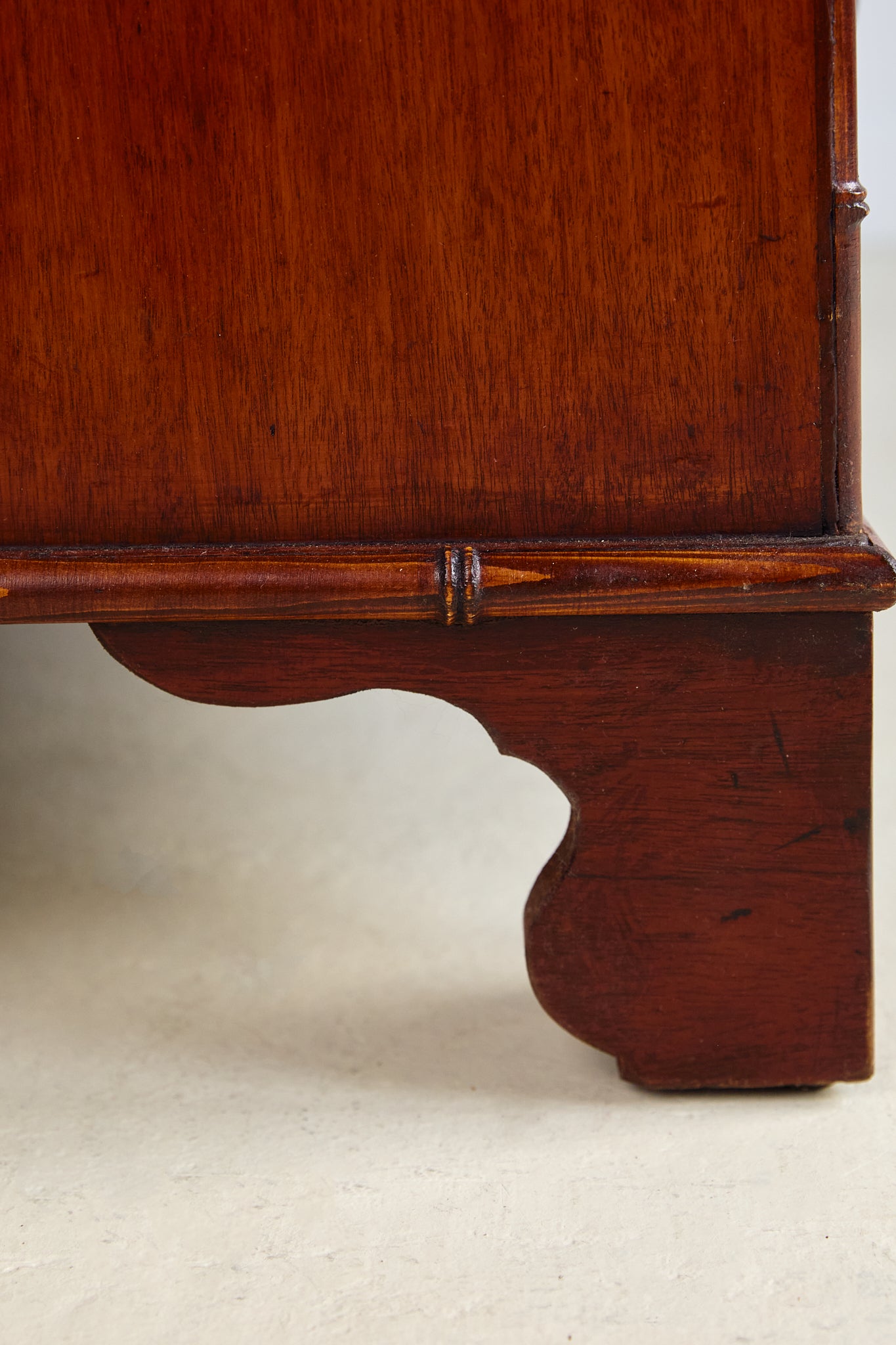 English 19th Century Chest Mahogany Chest With Faux Bamboo Trim