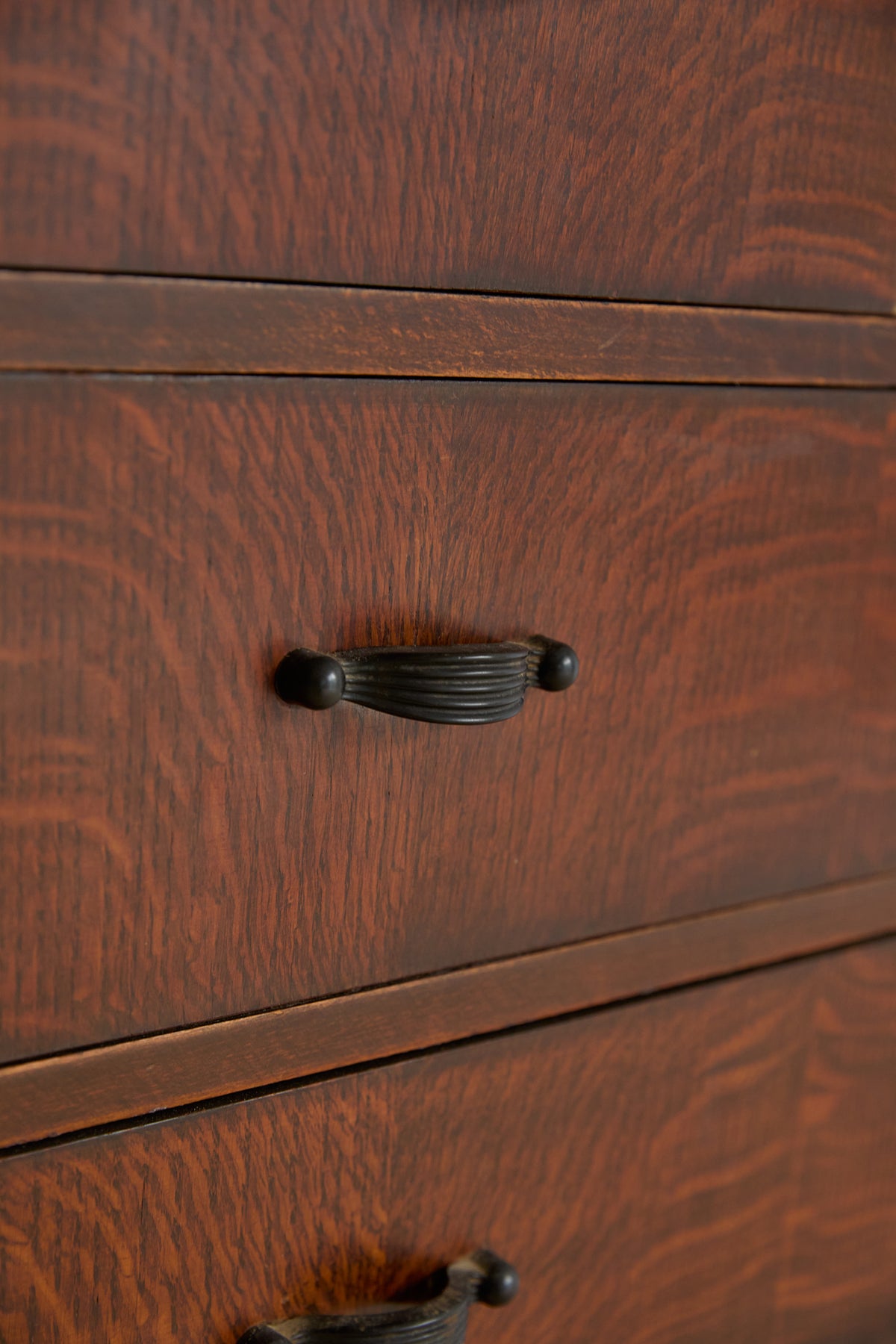 Art Deco Chest of Drawers With Cloud Shaped Feet