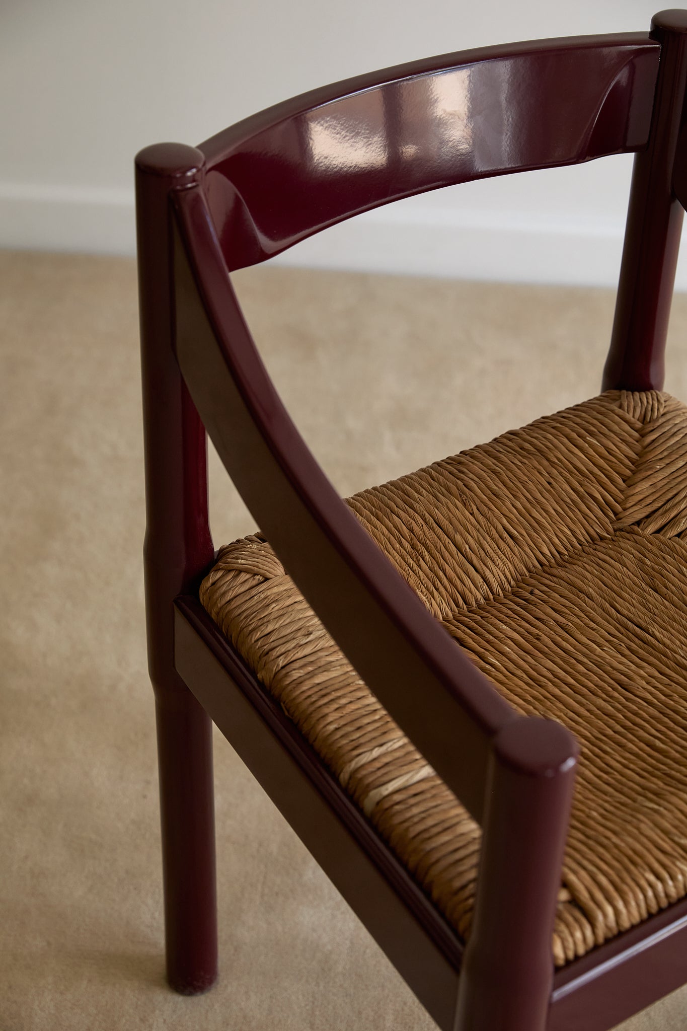 Set of x4 Carimate Carver Chairs in Burgundy