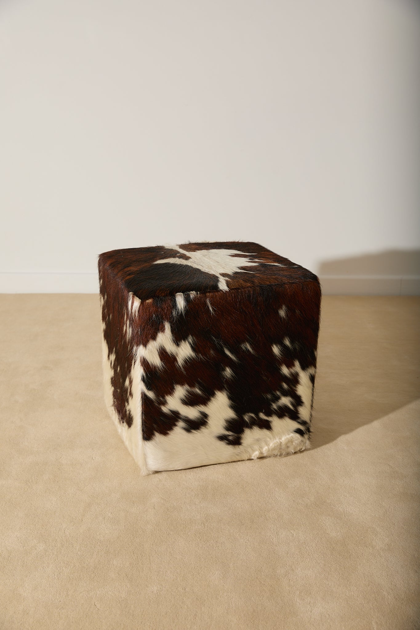 Genuine Cowhide Cube Ottoman – Tri-Color Brown &amp; White Hair-on-Hide Footstool