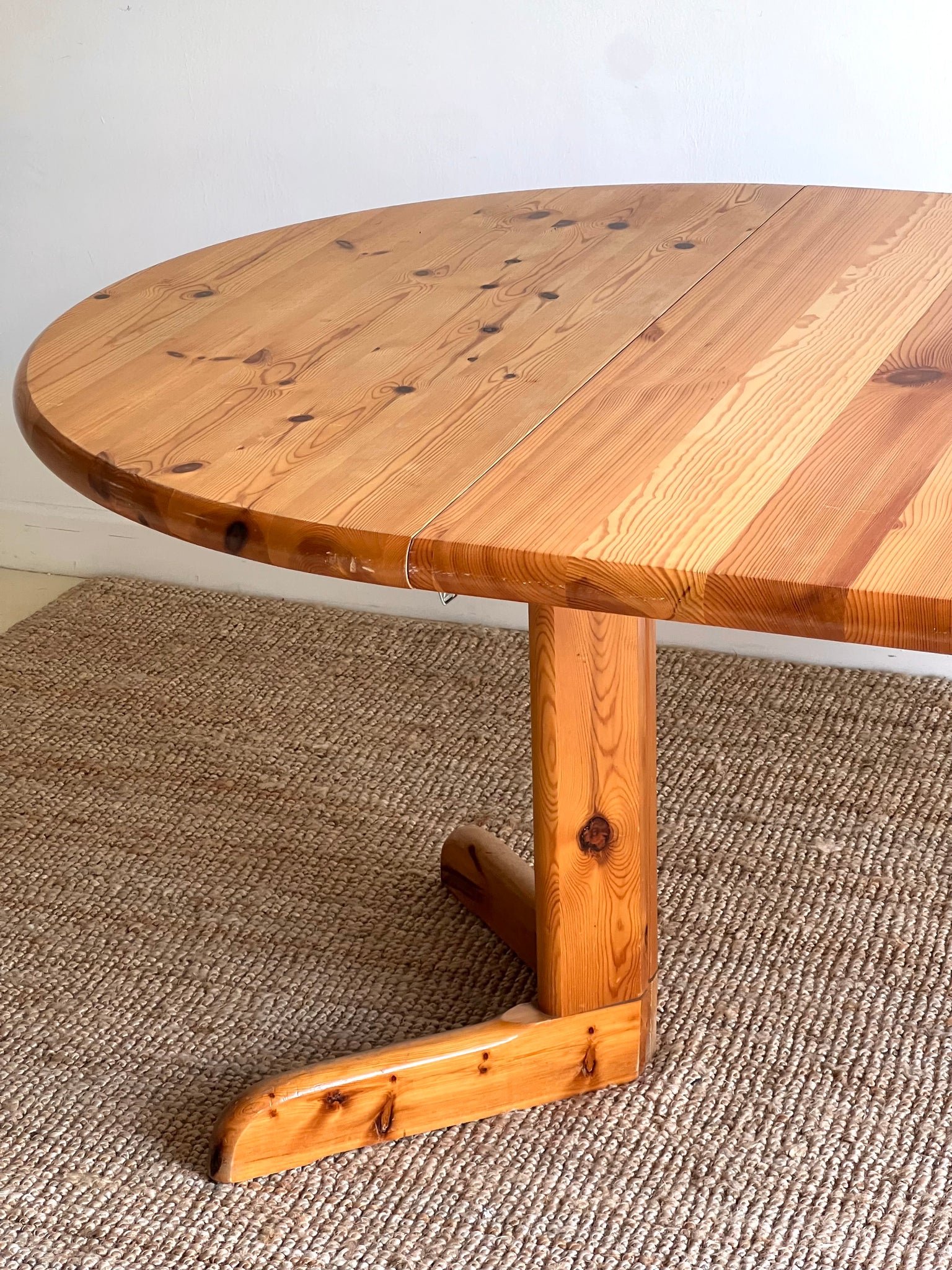 Extendable Pine Dining Table