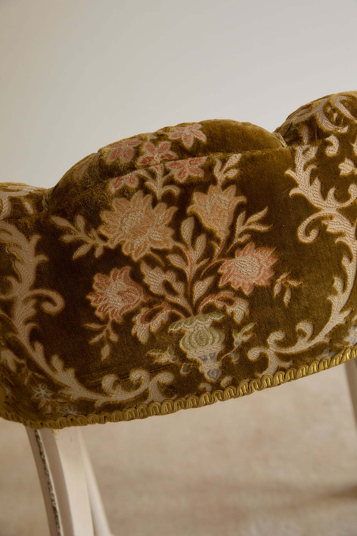 French Vintage Velvet Vanity Stool