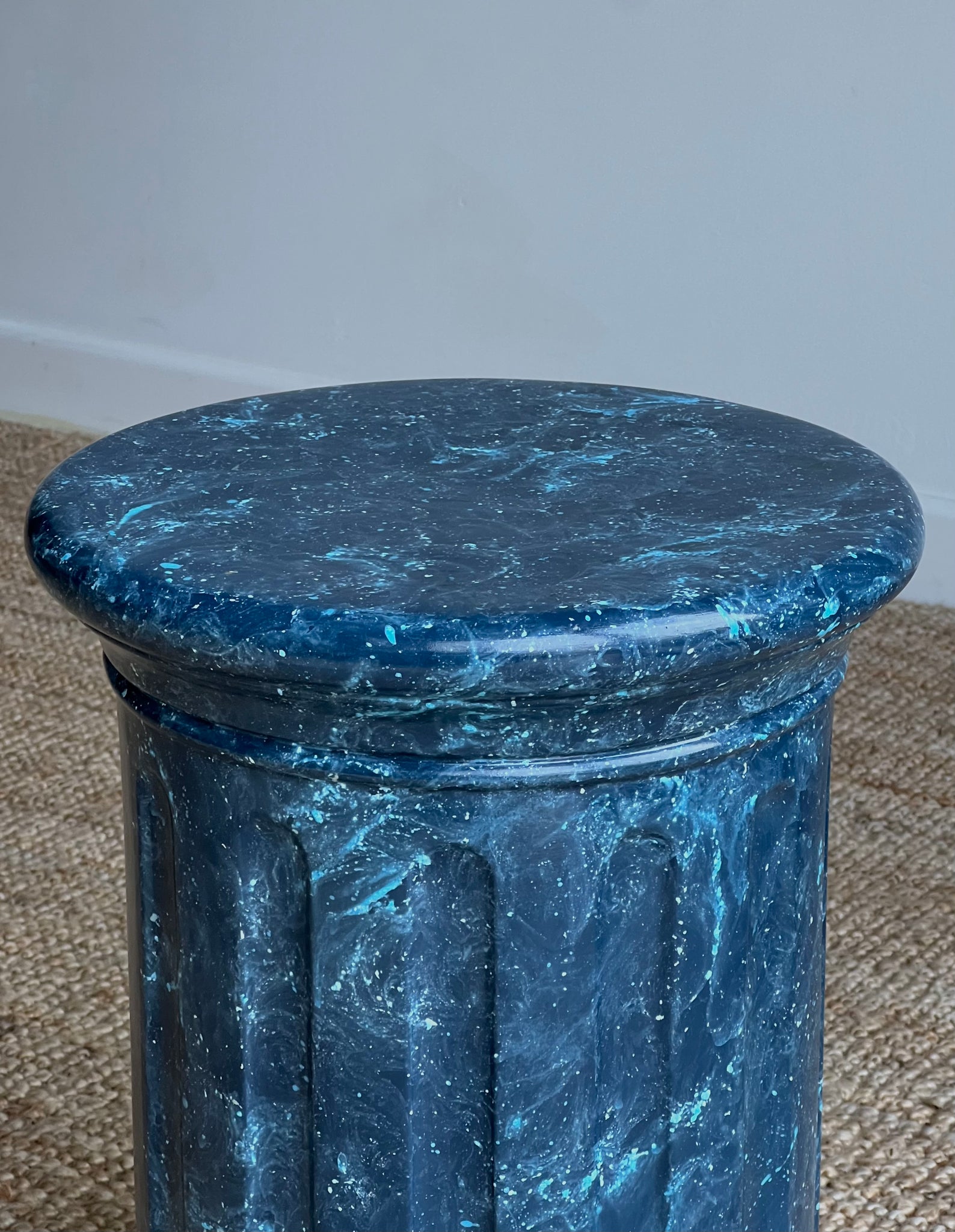 Blue Marble Look Plinth