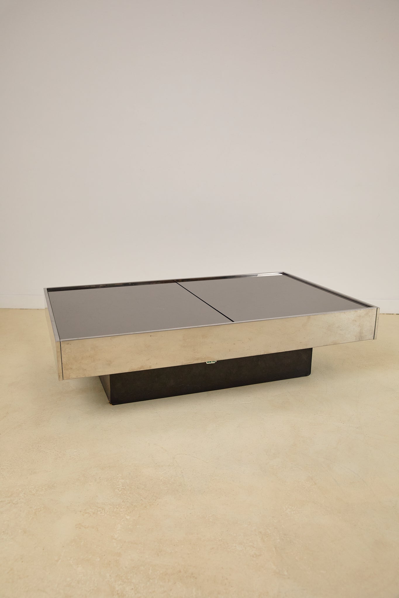 Cattelan Studio for Cidue Coffee Table With Bar