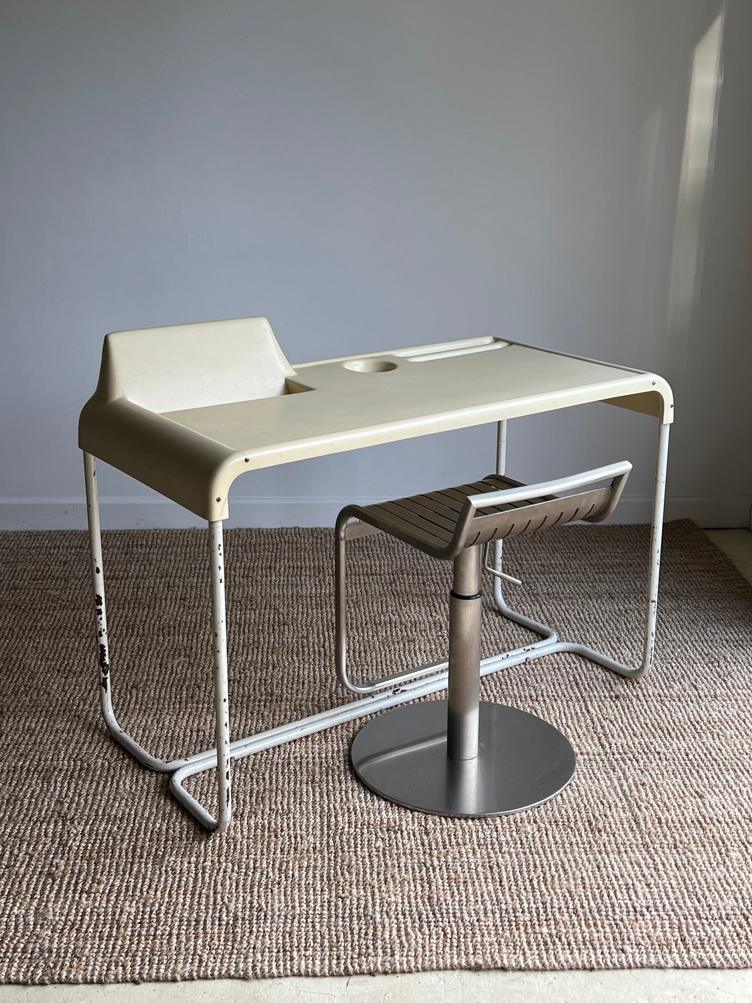 Space Age Molded Plastic Desk