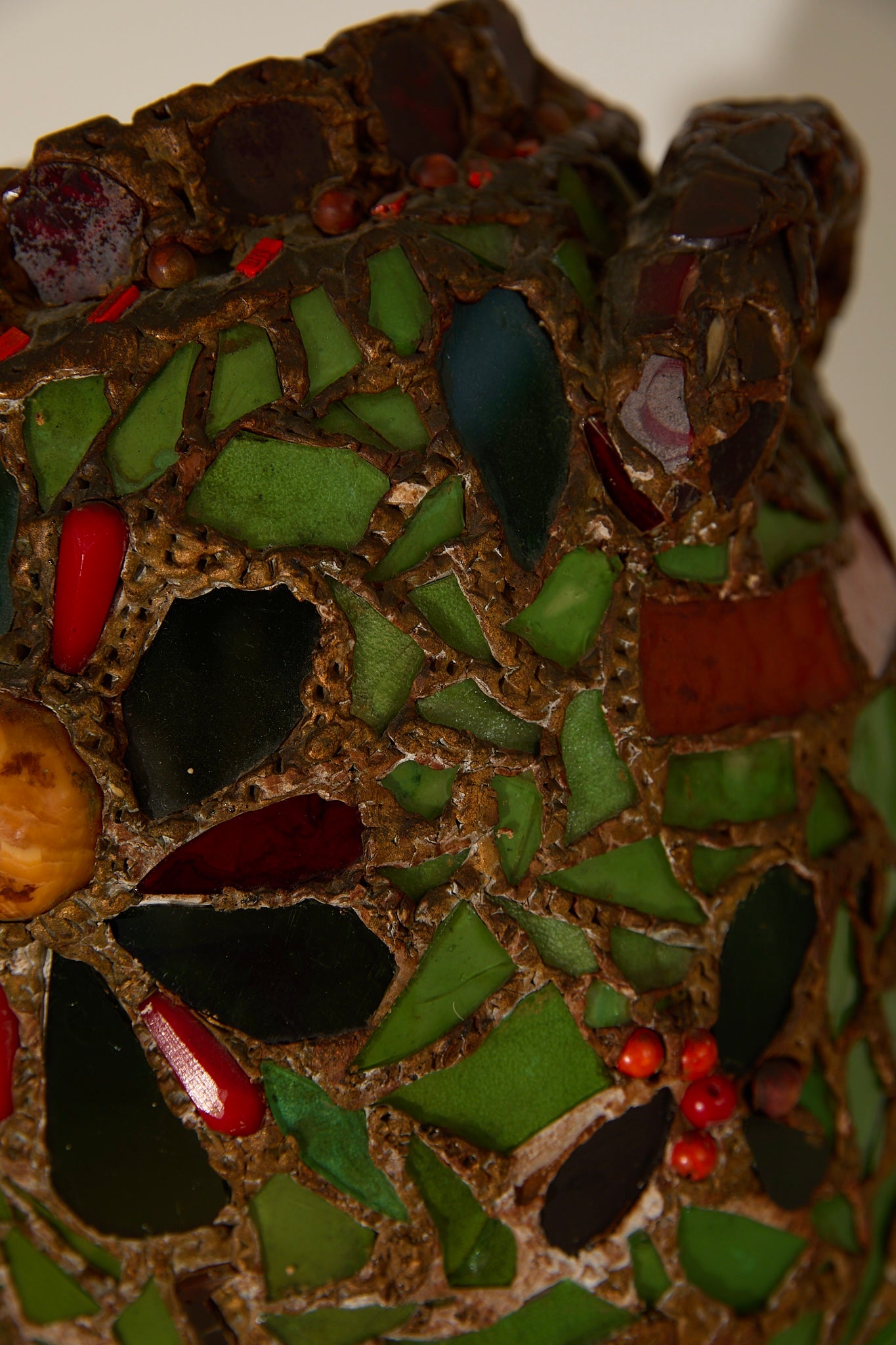 French Pique Assiette Vase