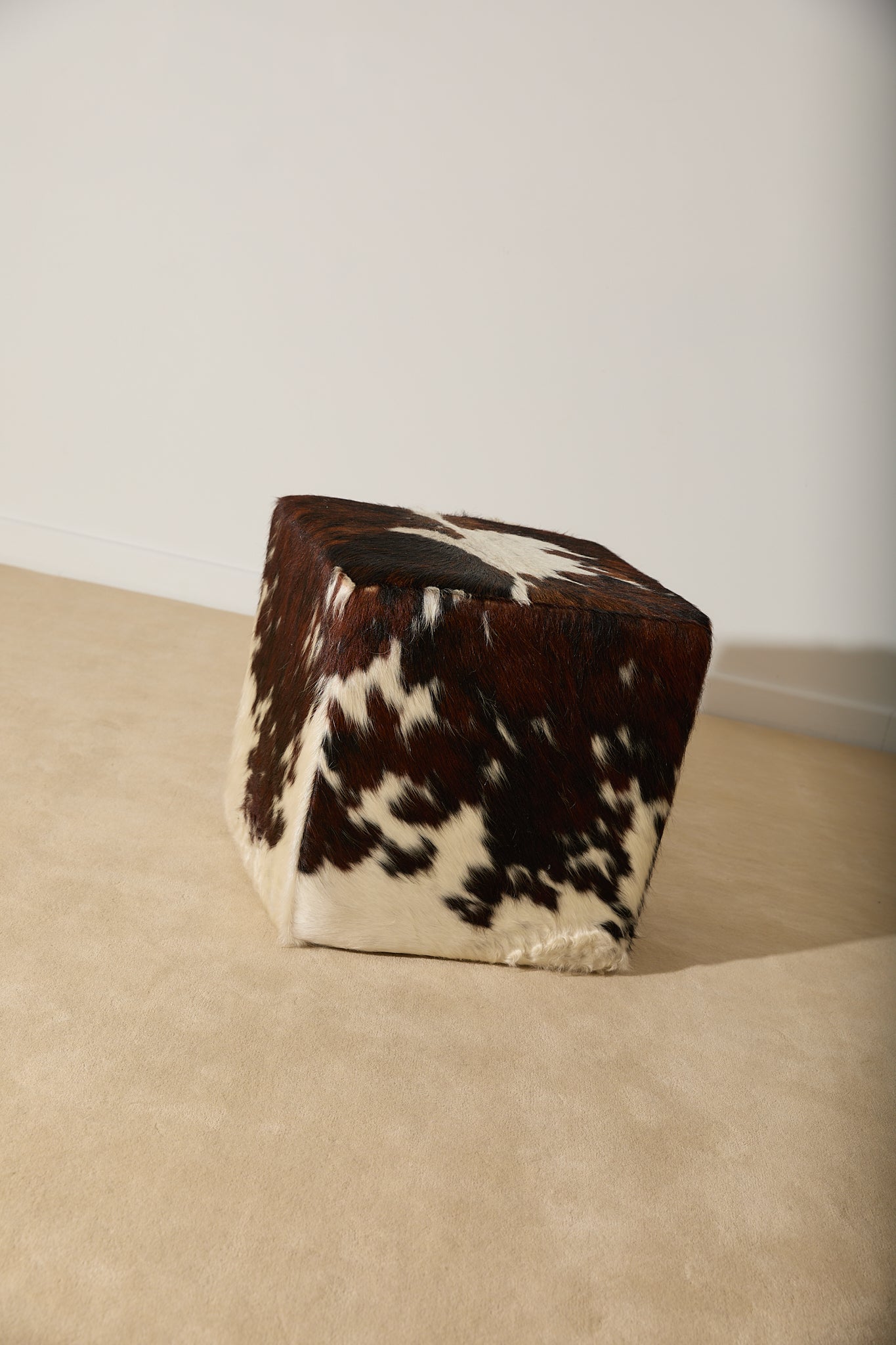 Genuine Cowhide Cube Ottoman – Tri-Color Brown &amp; White Hair-on-Hide Footstool
