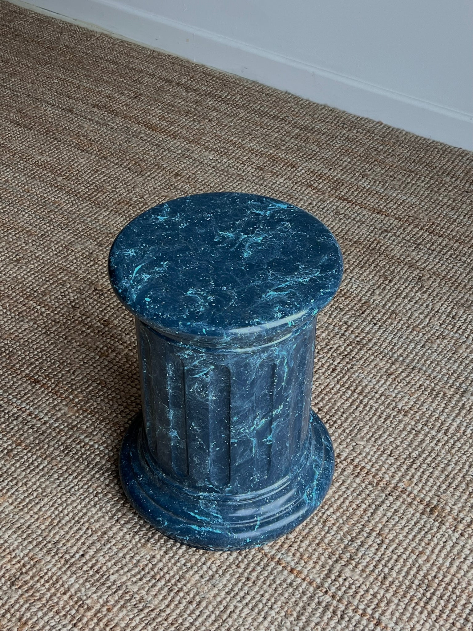 Blue Marble Look Plinth