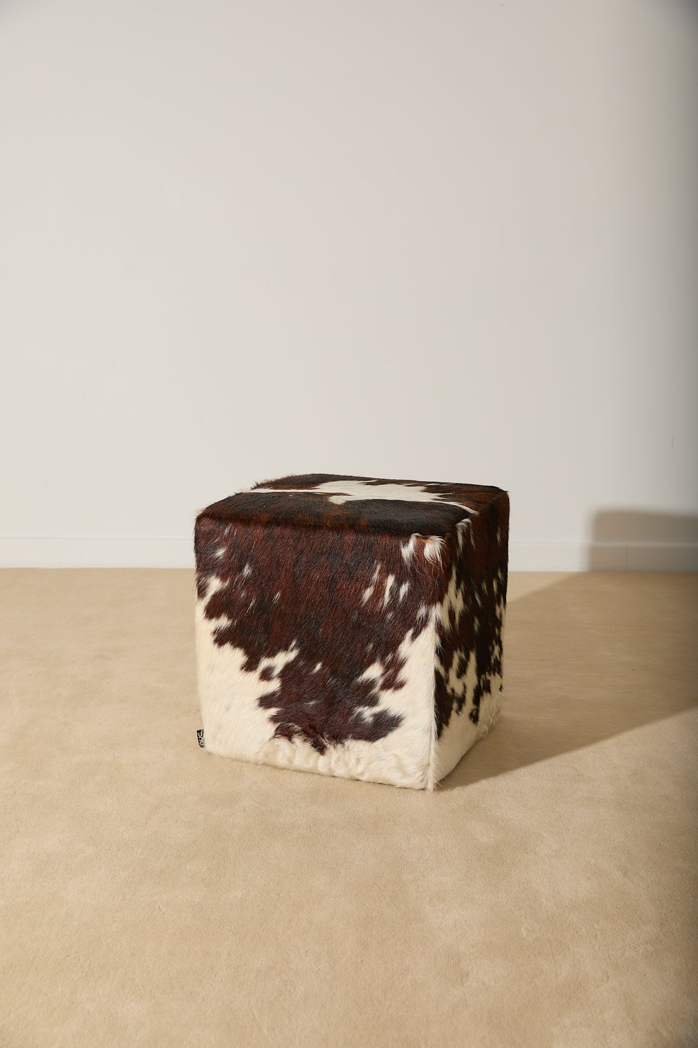 Genuine Cowhide Cube Ottoman – Tri-Color Brown &amp; White Hair-on-Hide Footstool