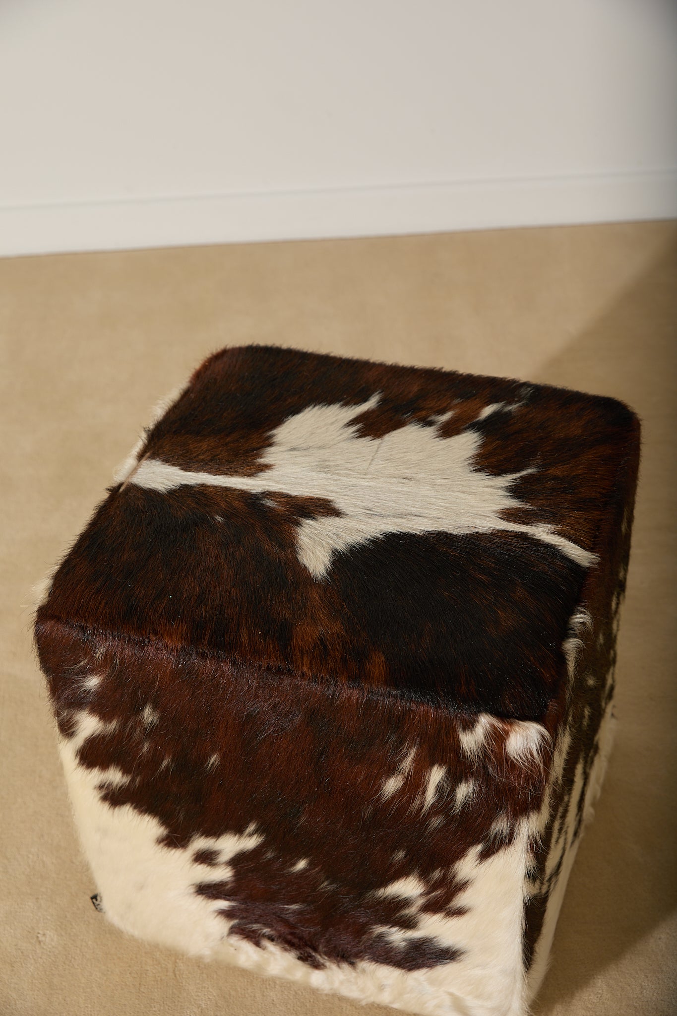 Genuine Cowhide Cube Ottoman – Tri-Color Brown &amp; White Hair-on-Hide Footstool