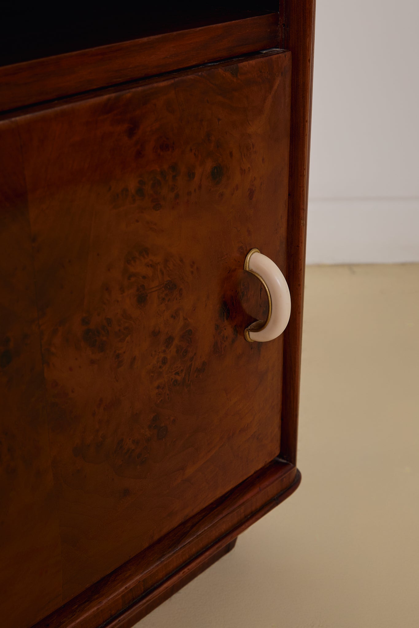 Pair of Italian Burl Walnut and Oak Bedside Tables