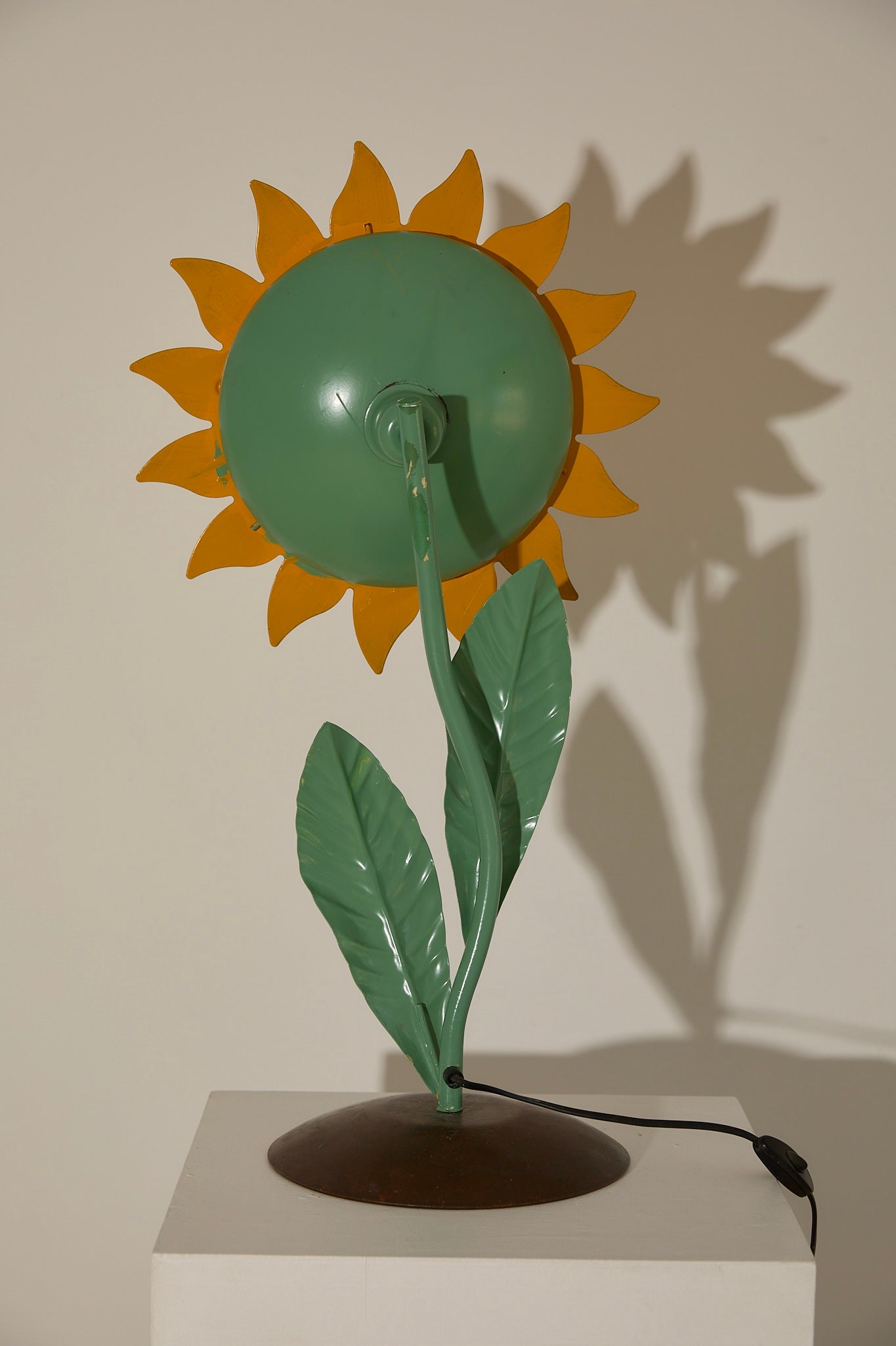Vintage 1970s Italian Hand-Painted Metal Sunflower Table Lamp