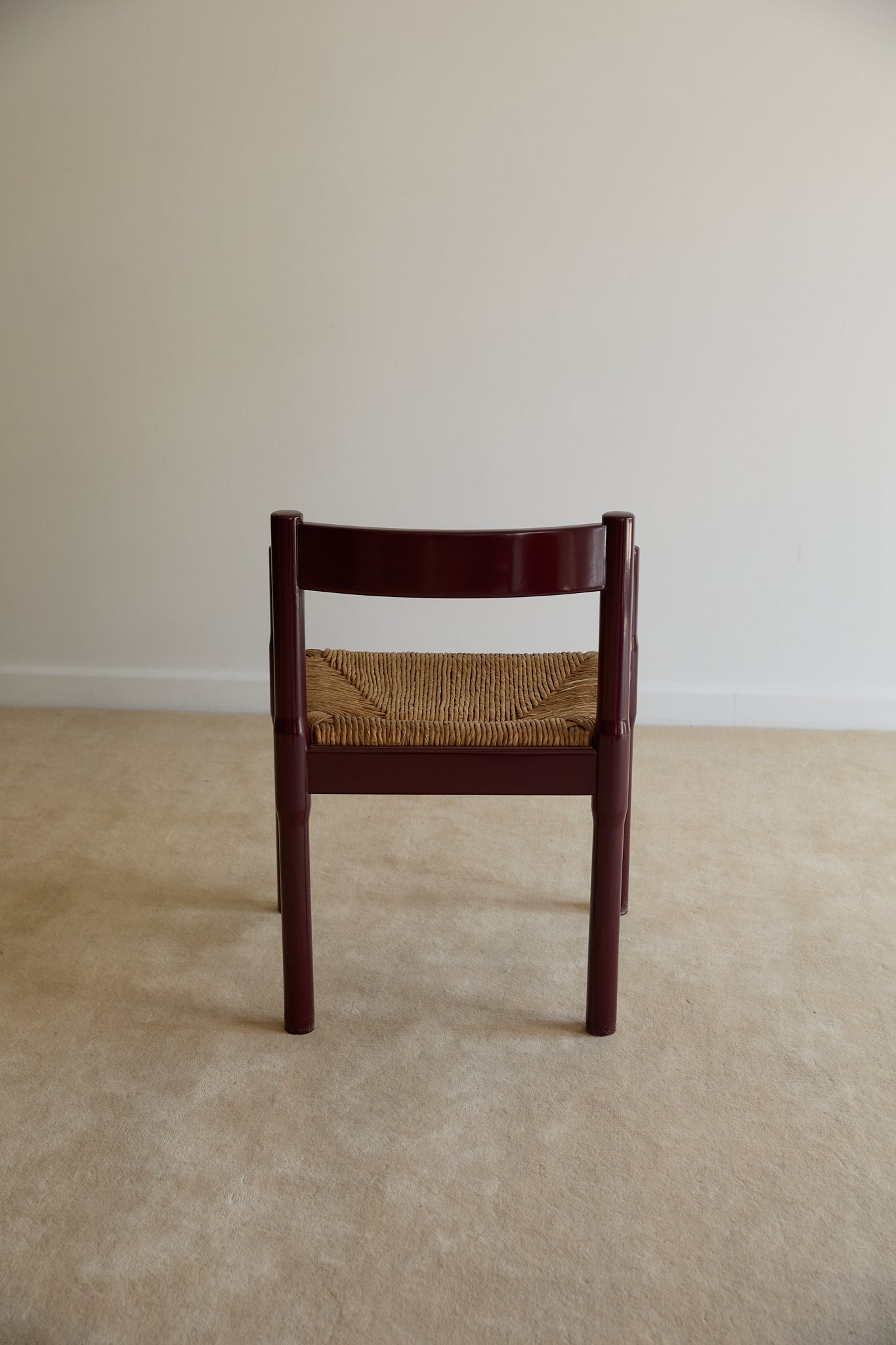 Set of x4 Carimate Carver Chairs in Burgundy