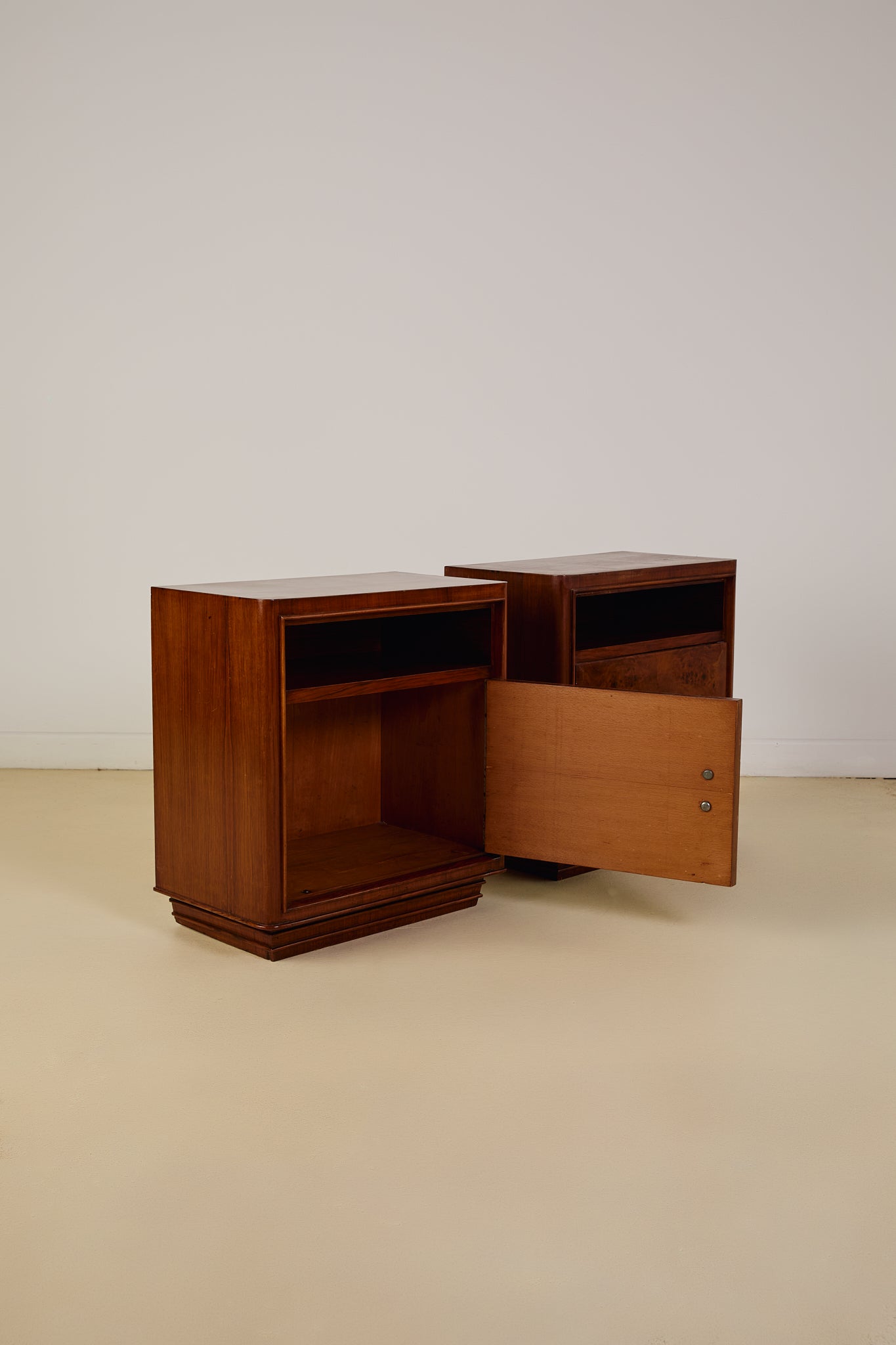 Pair of Italian Burl Walnut and Oak Bedside Tables