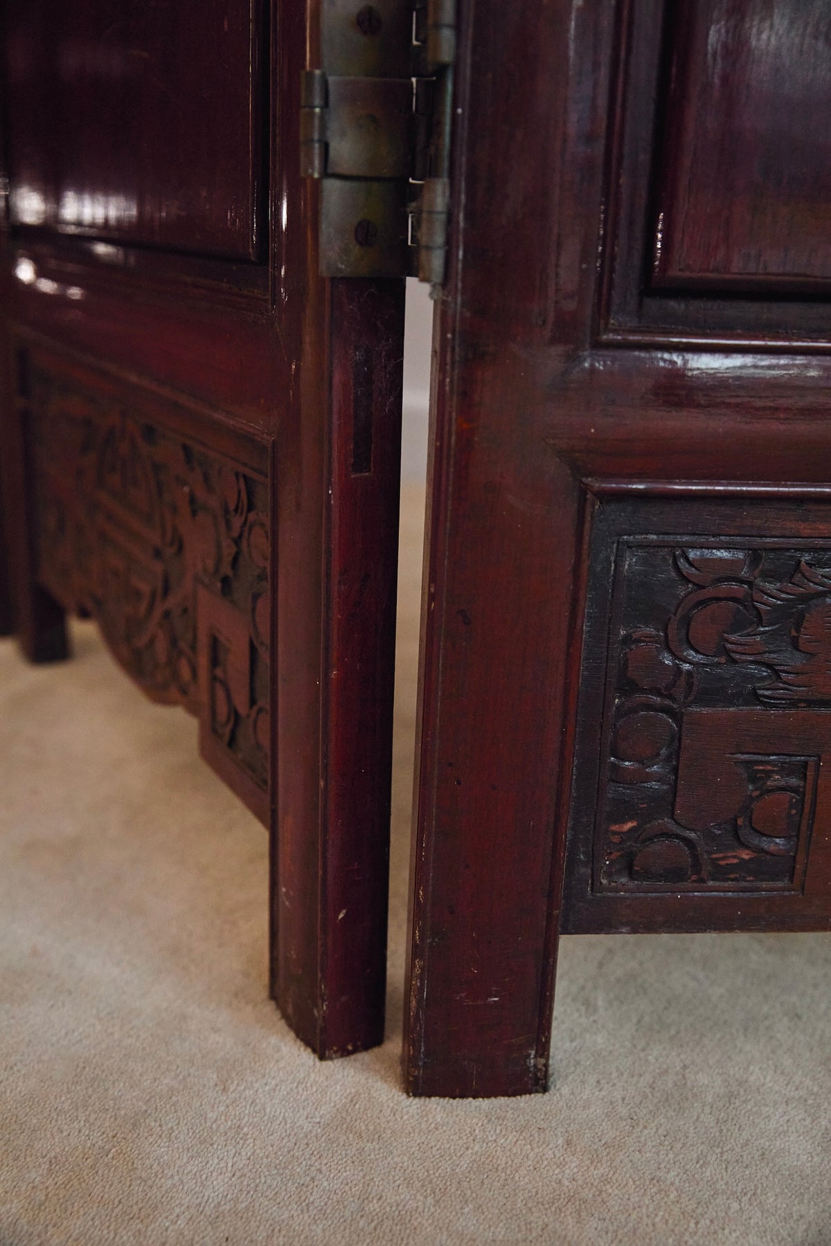 Vintage Chinoiserie Mahogany Room Divider Screen with Mother-of-Pearl Inlay