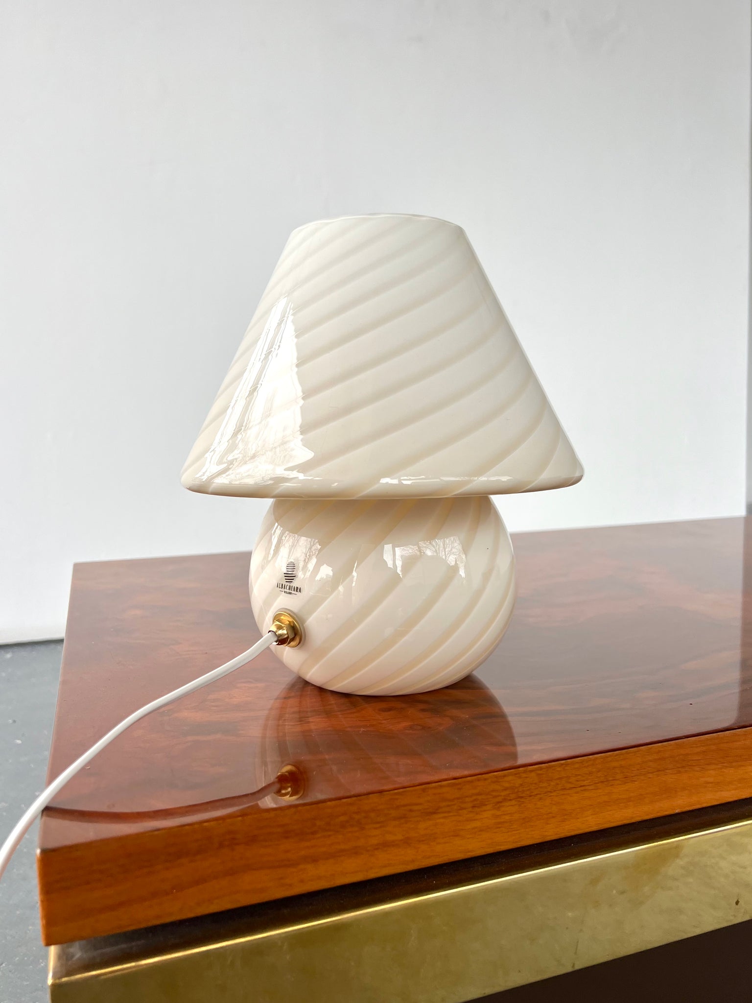 Cream Murano Mushroom Lamp – Scene by Chloe